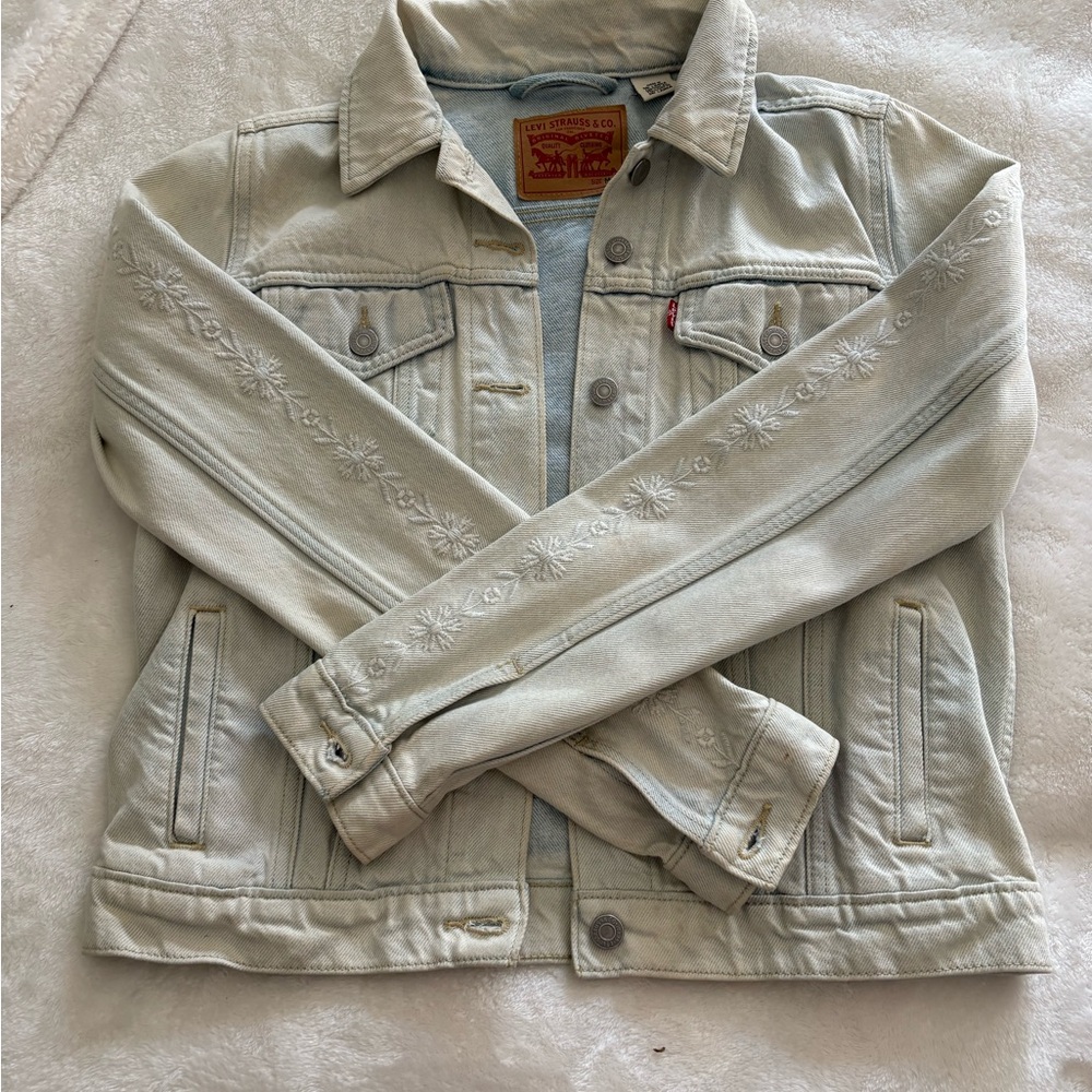 Levi's Embroidered Light Gray Jean Jacket